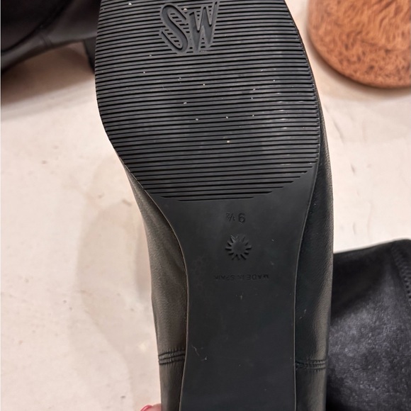 Stuart Whietman Black Leather booties 9.5 - Picture 6 of 6